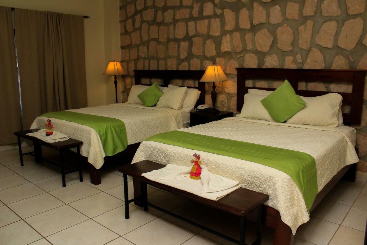 Plaza Magdalena Hotel Copan Exterior photo